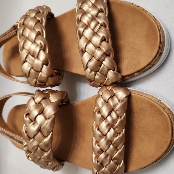 Tahari Gold Open Toe Rope Velcro Closure Cork Heel Summer sandals (girls size 3) - Picture 6 of 15